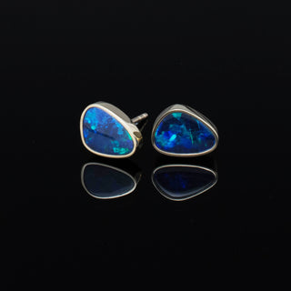 9k Yellow Gold Freeform Lightning Ridge Opal Studs