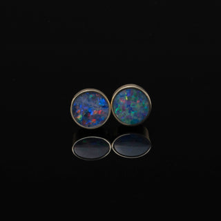 9k Yellow Gold Round Lightning Ridge Opal Studs