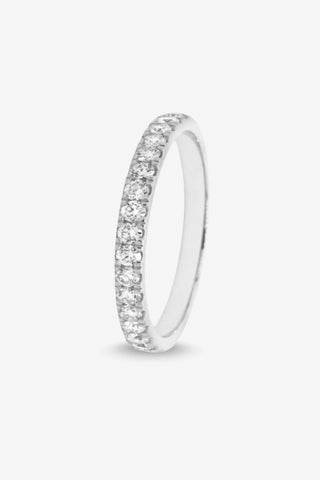 18k white gold wedding and eternity band with 17 round brilliant diamonds set in continuous line