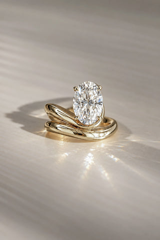 Ruba - Solitaire Oval Diamond Sculptural Custom Engagement Ring