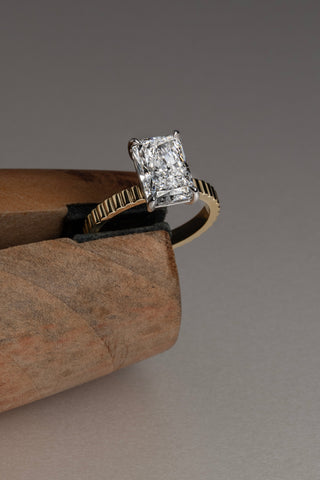 Radiant Diamond Textured Yellow Gold Band